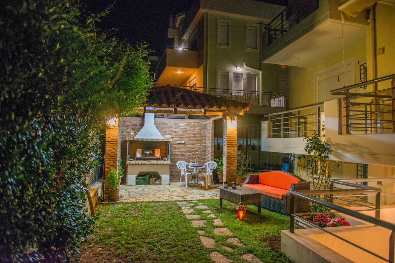 شقة Marias Bbq Garden House كالاماتا المظهر الخارجي الصورة
